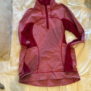 Lululemon athletic top with thumb holes